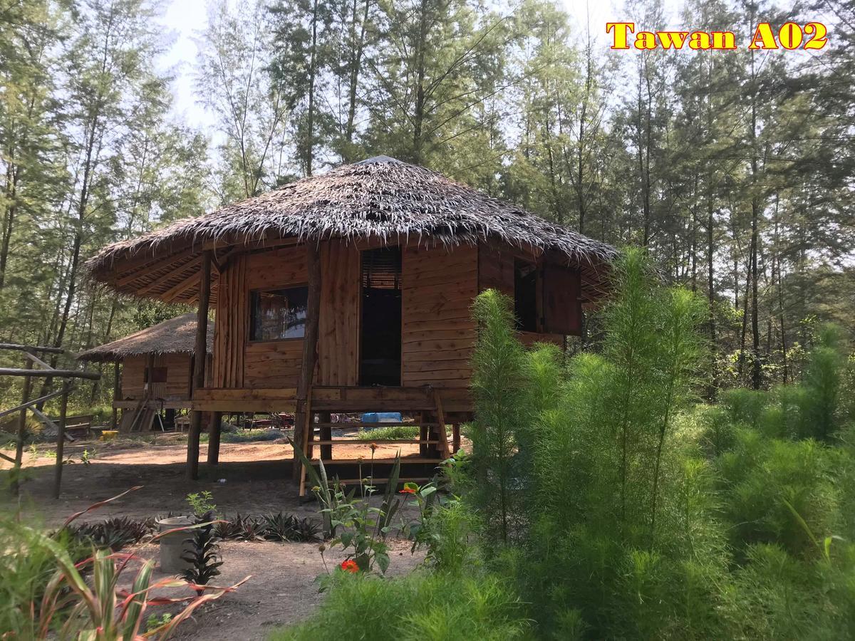 Tawan Bar And Bungalow Hotel Phrathong-sziget Kültér fotó