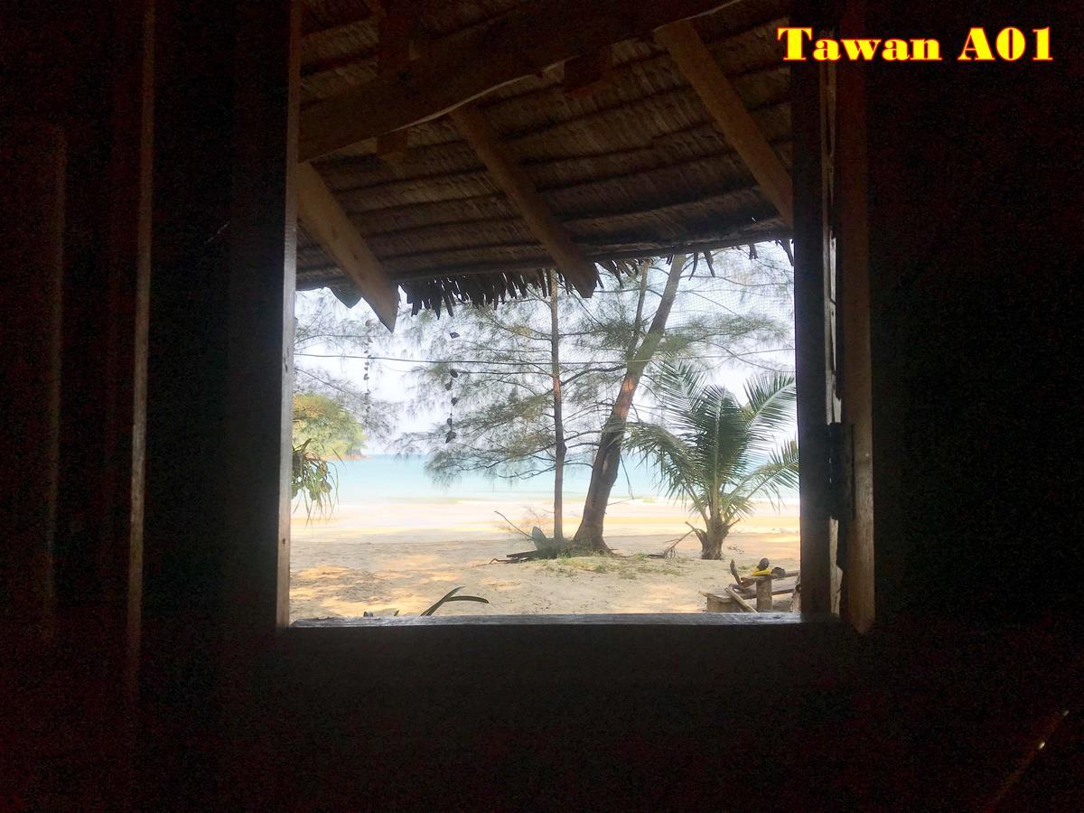 Tawan Bar And Bungalow Hotel Phrathong-sziget Kültér fotó